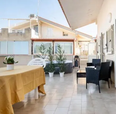 Villetta Con Vasca Idromassaggio Tra Punta Secca E Marina Di Ragusa *